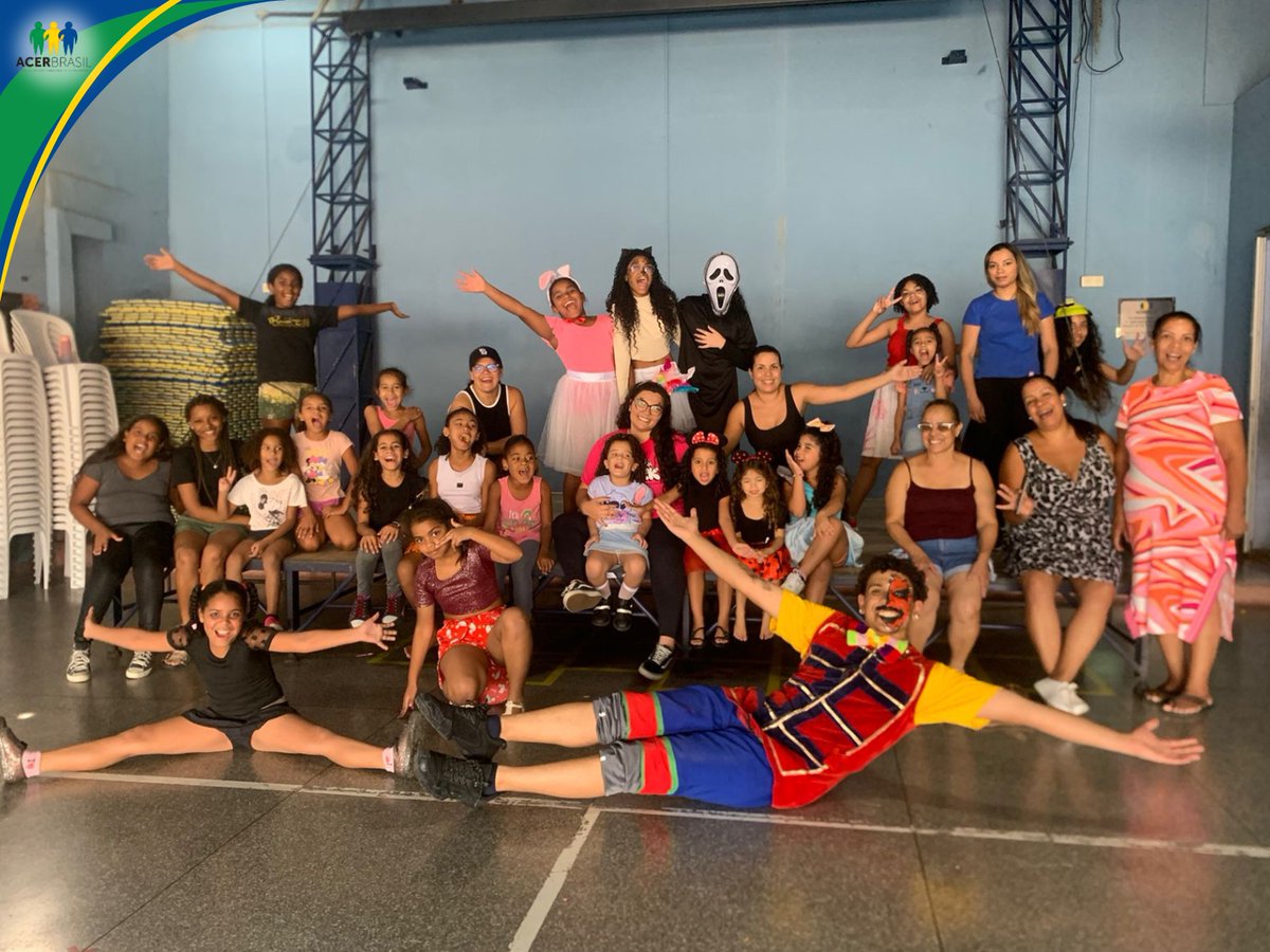 acerbrasil's tweet photo. 💃🏿 AULÃO DE ZUMBA INFANTIL 🕺🏻

No sábado, 26/10, tivemos o aulão de zumba infantil a fantasia. Teve muita dança, diversão e fantasias!!!

Gostaríamos de agradecer ao nosso professor de zumba infantil Nicolas e também a Beatriz pela participação!!

#zumbainfantil  #ACERBrasil https://t.co/F2tMdpqr9B