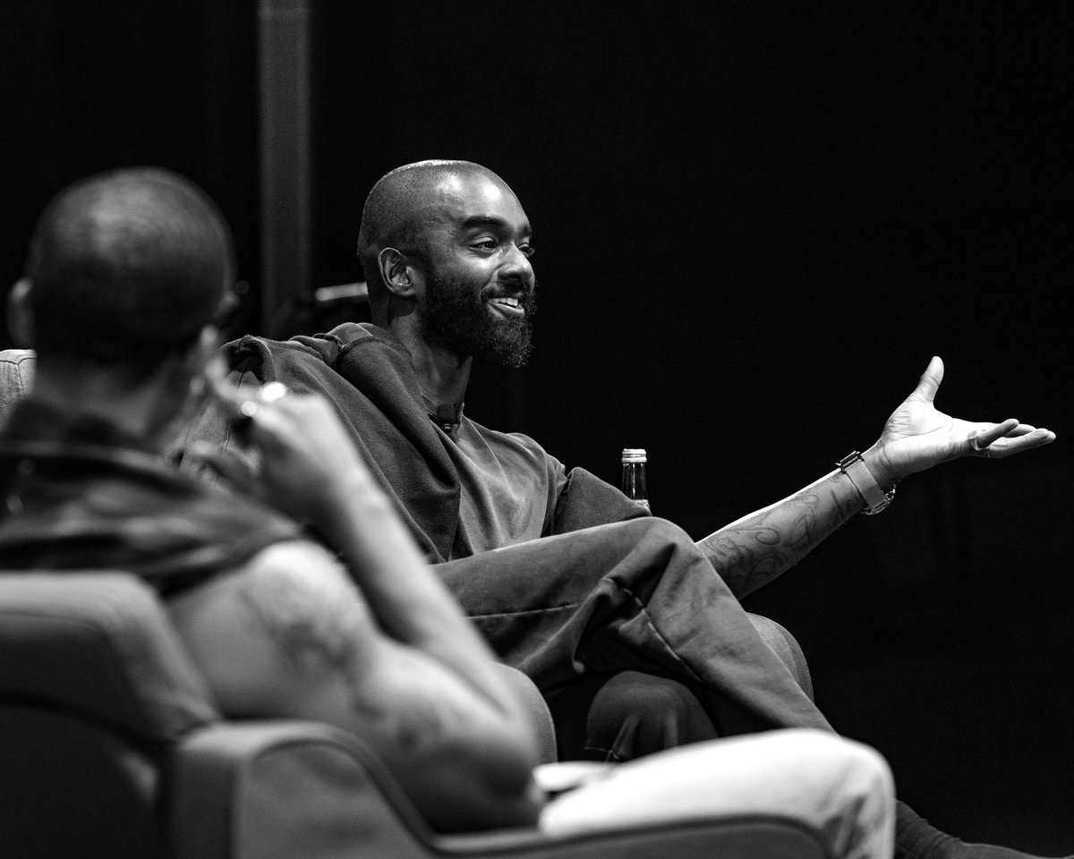 SRD_____'s tweet photo. Steve Jobs Archive Fellowship summit.

https://t.co/KNBl7L5IAn

Honoured to discuss the future, with the future.

Technology &amp; the liberal arts; the intersection that will shape who we are, and how we experience this century. https://t.co/dKpUKSgywW