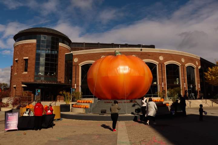 bramptonbits's tweet image. Downtown Brampton Spooktacular @bramptondtbia   last Saturday. At @gsqbrampton in the @CityBrampton #spooktacular