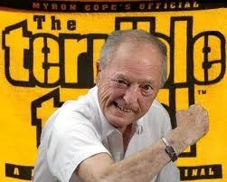 GoodSeatsStill's tweet photo. We wave our #Steelers Terrible Towels this week to go "Behind the Yoi" with Myron Cope biographer @danjosephauthor; NOW wherever you pod, YouTube or https://t.co/EeZQiGjnL8 #GoodSeats 🏈🎟️🎙️🎧 https://t.co/fyXWIqVTTm