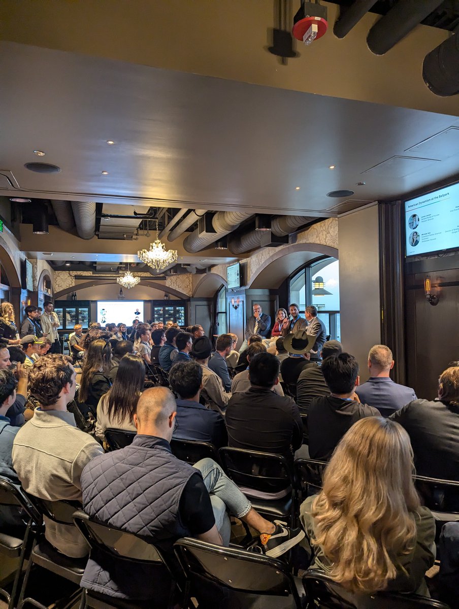 Techweek_'s tweet photo. ✨throwback to an incredible evening at #SFTechWeek! @googlecloud transformed Oracle Park into an innovation hub with @michellevolz, Howard Wright (@NVIDIA), @larjo280 & @joshuamarcuse tackling public sector transformation. Packed house, powerful insights!  #AmericanDynamism