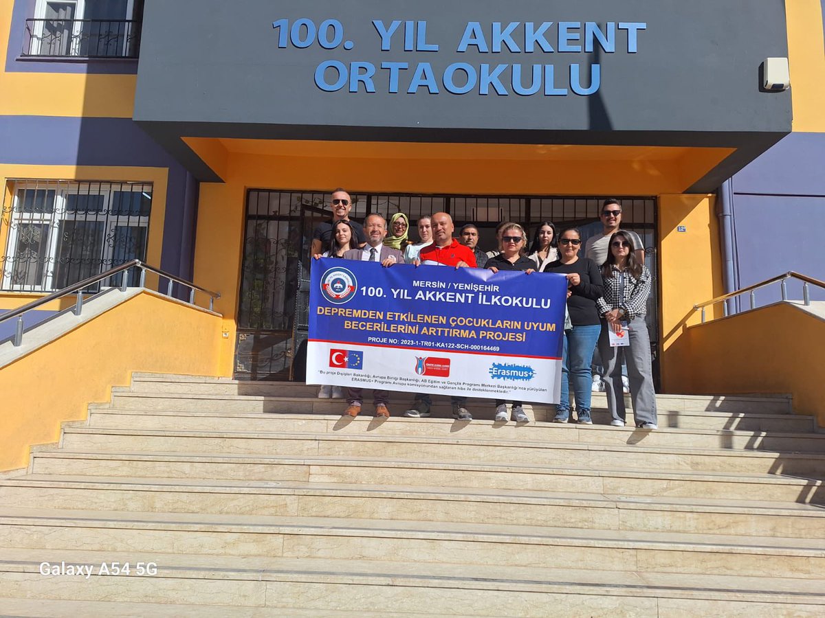 Akkent100's tweet photo. 100.Yıl Akkent Ortaokulu yaygınlaştırma çalışmamız🇹🇷🇪🇺Depremden etkilenen öğrencilerin uyum becerilerini arttırma Erasmus projesi yaygınlaştırma toplantısı. @MersinMEM @yenisehirmem_33 @fazilet_durmus @ulusalajans @Yldrm23968411 @OlacSevgi https://t.co/VvDZzTM1AU