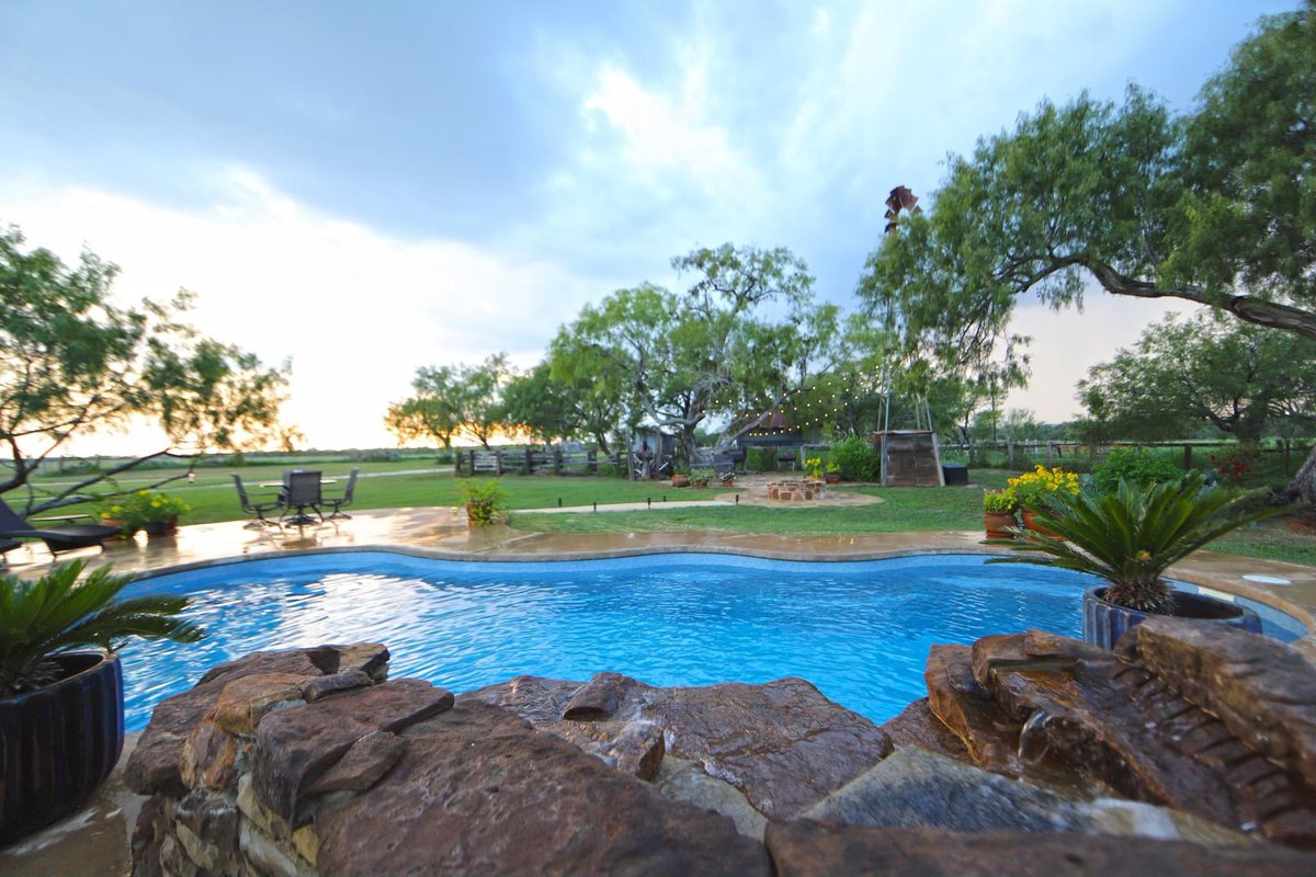 TheLaneRogers's tweet image. 🤩Could your yard use an upgrade? 👉We are ready to help make it happen‼️

☀️💦If you are ready to get the process started on your very own backyard oasis, call us today &amp;amp; let’s get you swimming‼️

📲210-494-5002

#GarysPoolAndPatio #LathamPools