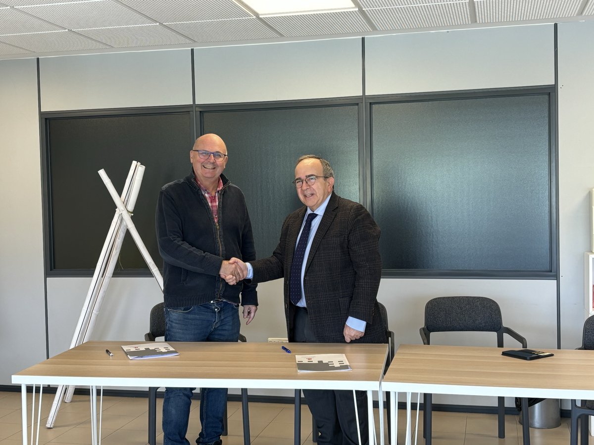 🤝🏼Gaur #GARAPEN|ek eta <a href="/Elkarlanscoop/">Elkar-Lan S.Coop</a>|ek lurraldean kooperatiben bultzada indartzeko akordioa sinatu dute. Hitzarmen honen bidez, ekonomia sozial eta solidarioa sustatzeko proiektuetan aurrera egin ahal izango da, funtsezkoa eskualdearen ongizaterako eta aurrerapenerako🌍