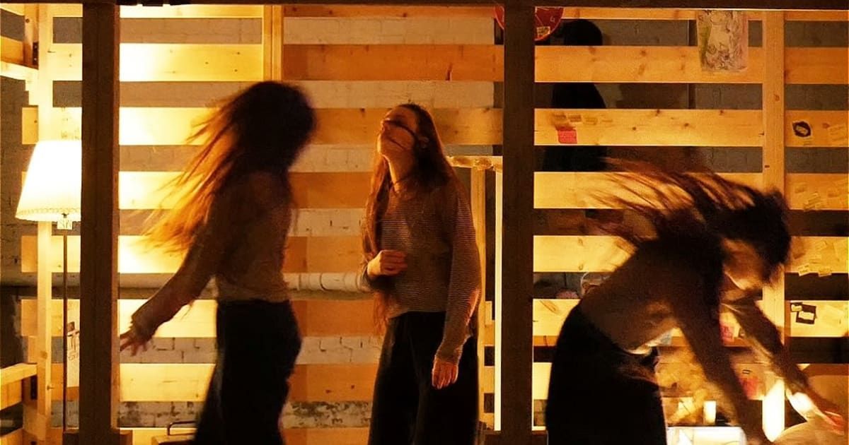 Instructions on How To Be Alone by The Missing Theatre is a darkly comic, interdisciplinary performance and installation that explores the stages of depression through a darkly comic and absurd lens. 🌧️ 

Part of <a href="/VoilaFest/">Voila! Theatre Festival</a>
15th &amp; 16th Nov
bit.ly/4dMGVef
