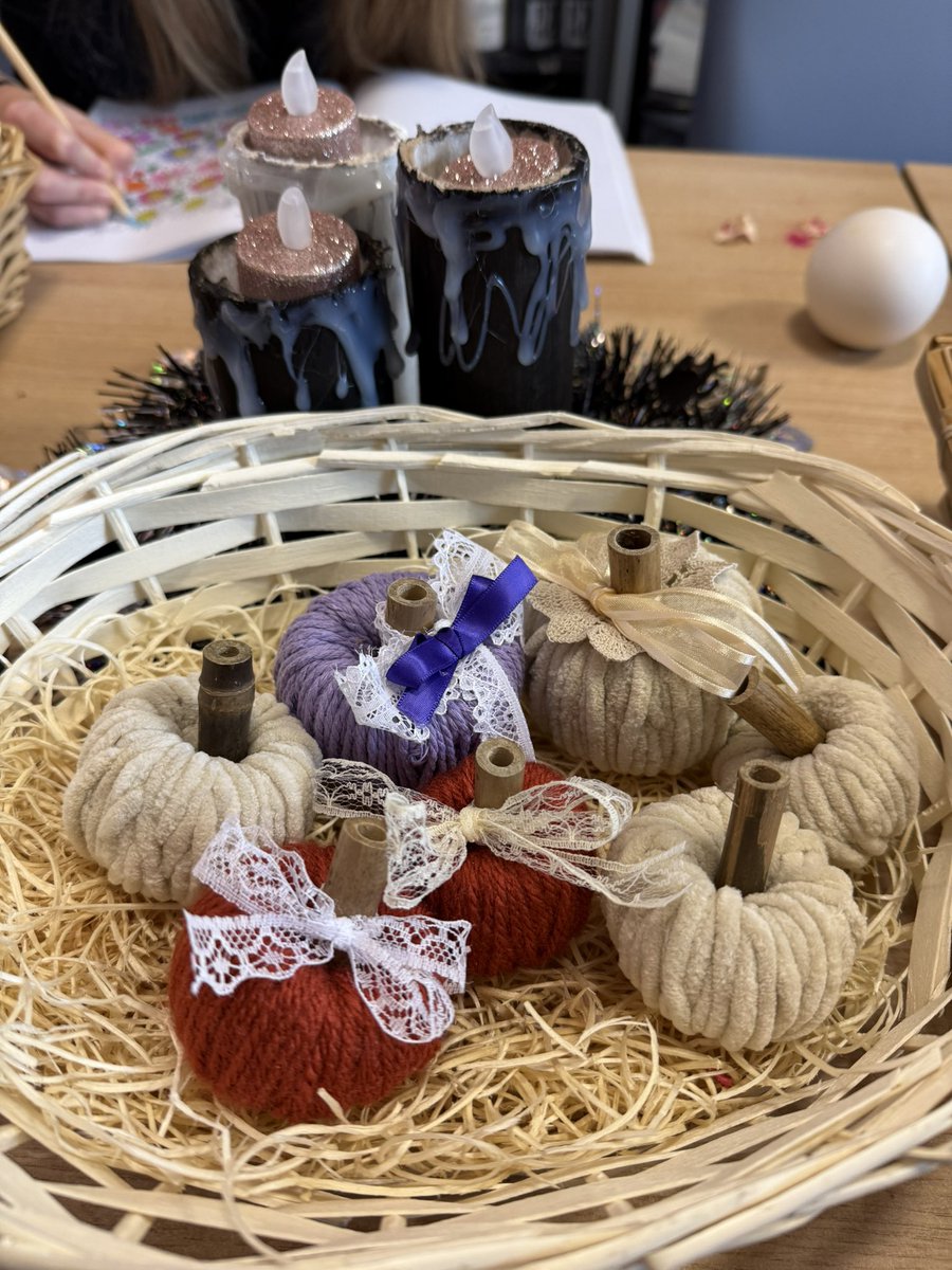 Emma Louise tweet media