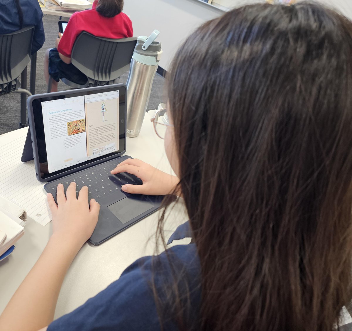 Digital_PCA's tweet image. 📣Our 6th graders are diving into digital creativity with Pages! They’re excited to keep building their skills as producers and exploring all the ways technology can help bring their ideas to life. 🌟 @Bljbrown @PCASchoolSystem