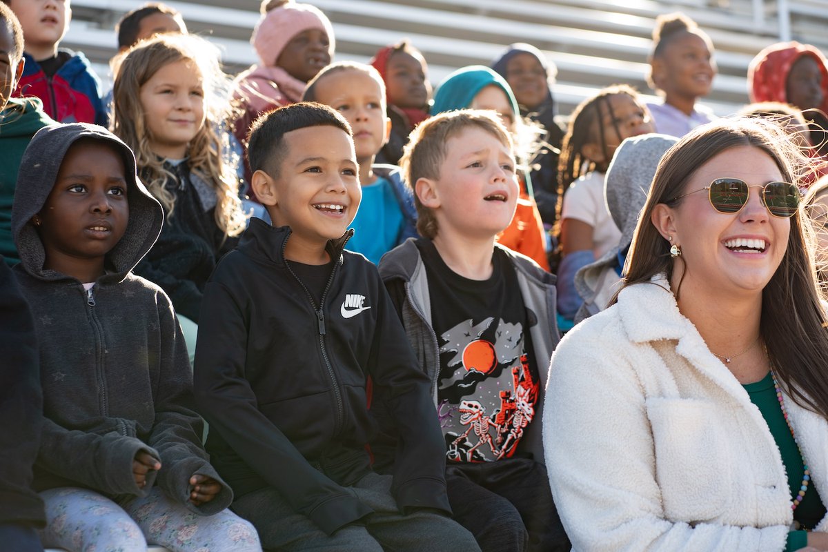NKCSchools's tweet photo. The future Greenway Elementary community came together to meet their new mascot on Friday: Ollie the Otter! Welcomed by the drum line and spirit teams, @LakewoodNKC and @WinnwoodRocks students were all smiles as they met future classmates.

💚📸: https://t.co/ChrM1UQh5h https://t.co/97H0ghommG