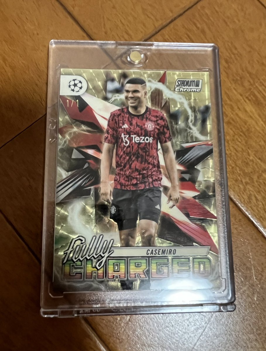 keyakihouse46's tweet photo. そしてラストこちら！
初のスパフラでございます🙌

Topps stadium club Chrome

CASEMIRO 1/1🔥 https://t.co/mhigBn5XKJ