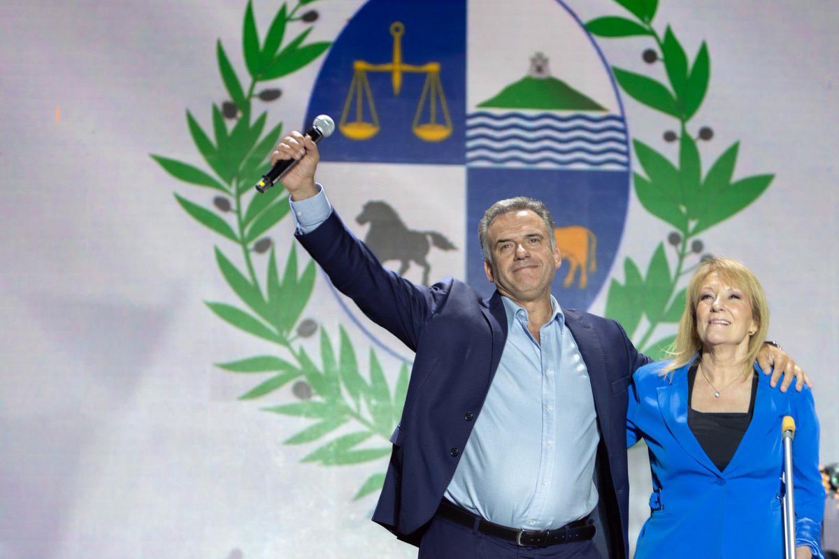 El <a href="/FrenteAmplio/">Frente Amplio - Costa Rica 🇨🇷</a> obtuvo ayer un gran resultado electoral. El enorme reconocimiento para los dos compañeros de fórmula que logran una síntesis maravillosa de nuestra fuerza política. Lo dejaron todo y sé que lo seguirán haciendo en este último tirón. Voy con algunas anotaciones 👇🏽