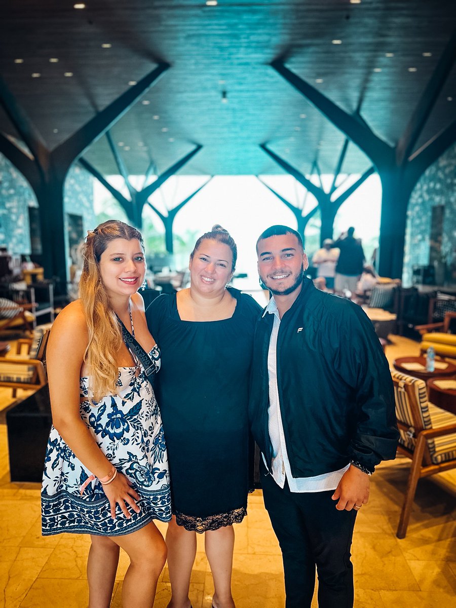 Grooglobal's tweet image. Cancun R+R 2024 taking some time to relax but also reconnect, rediscover and just have fun.