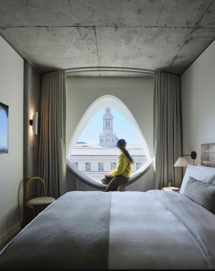 DrinkTravelDine's tweet photo. Populous Hotel Denver, Colorado

This tree Inspired 265 room hotel is not only visually stunning but also is Carbon Positive. With amazing views of the Rocky Mountains 
.
#hotels #denver #colorado  #views #tree #treedesign #populous #architecture #travel #visit #drinktraveldine https://t.co/2SoY07g2x3