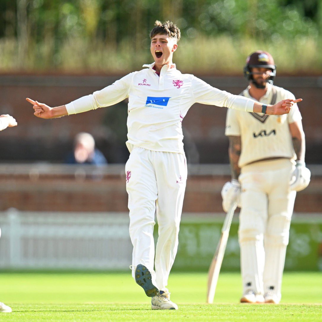 Another incredible couple of months for OM Archie Vaughan with some brilliant accolades:

🐲Somerset Young Player of the Year

🔥PCA Player of the month for September 

🏴󠁧󠁢󠁥󠁮󠁧󠁿England U19 call up for their training camps in South Africa 

#Cricket #CricketTwitter