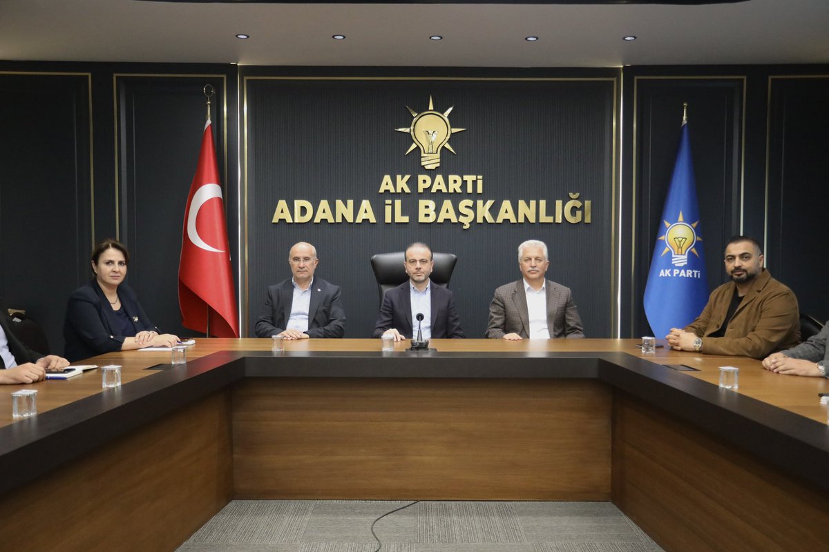 ozangulacti's tweet photo. Haftalık Olağan İl Yürütme ve Yönetim Kurulu toplantımızı gerçekleştirdik. 

Toplantımızın hayırlara vesile olmasını diliyorum. https://t.co/ulpc7Iswa2