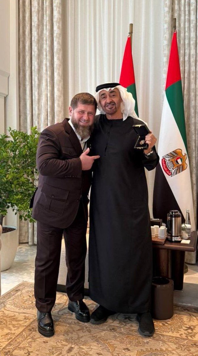 uae9h's tweet photo. أنت زعيم العرب وسيد اسيادهم  ..🇦🇪💪
#محمد_بن_زايد https://t.co/6iNLzoKK3P