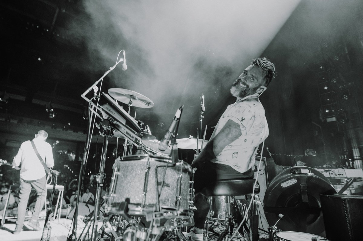 Hey yall, it’s us. Checking in on ya as we prep for the NYE show in Denver - this is THE ONE!

Catch us at @fillmoreden with @thenudeparty and @milehigh_soulclub on 12/31

Tickets are here: bandofhorses.com/tour
