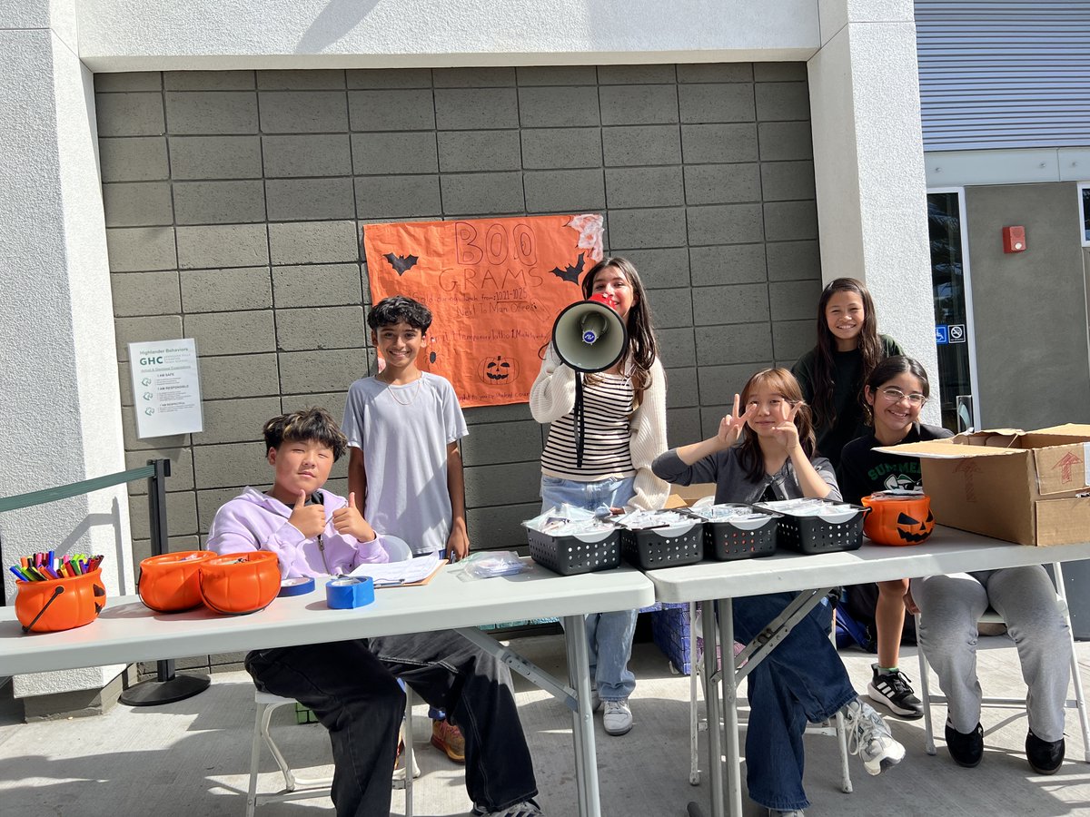 ghctk12's tweet photo. π A big thank you to our PTSA for supporting our TK-8 student council event selling BOO-Grams to classmates! π» #StudentCouncil #BooGrams #Halloween #Fun https://t.co/75Kkq5RSxX
