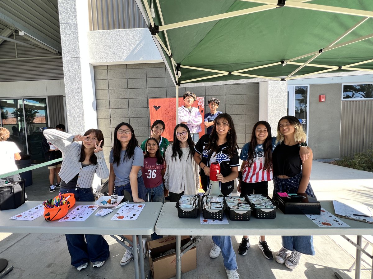 ghctk12's tweet photo. π A big thank you to our PTSA for supporting our TK-8 student council event selling BOO-Grams to classmates! π» #StudentCouncil #BooGrams #Halloween #Fun https://t.co/75Kkq5RSxX