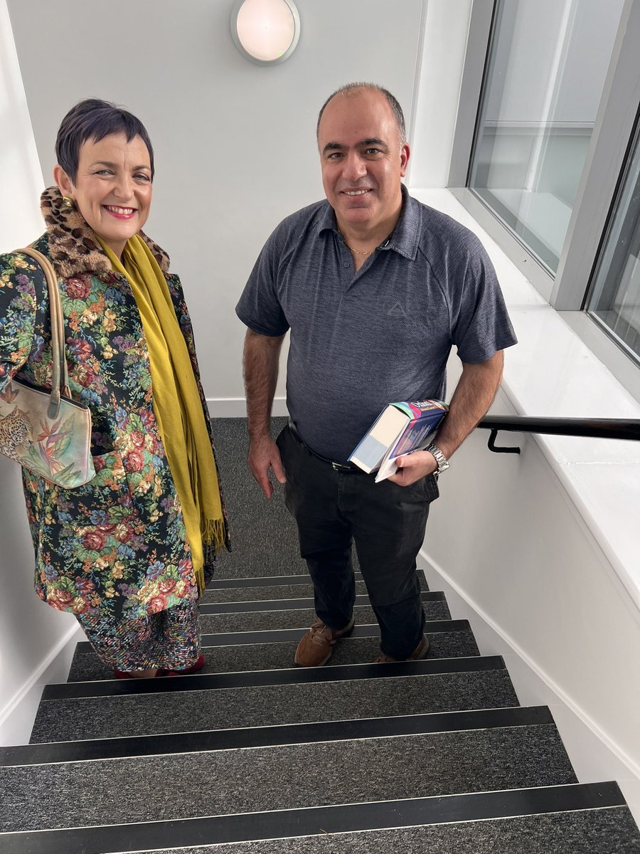 JackieGalbraith's tweet photo. Itโs amazing who visitors, in this case @AConstance23, bump into at the @WestLoCollege #CompassPoint partnership hub!
@KevinNeary12 running his first @AidnAbet_Scot drop-in on campus, @MDeansCreative from the @TheSchemeLivi which is based on campus and the wonderful @cnehme1 https://t.co/btUVUpv3gV