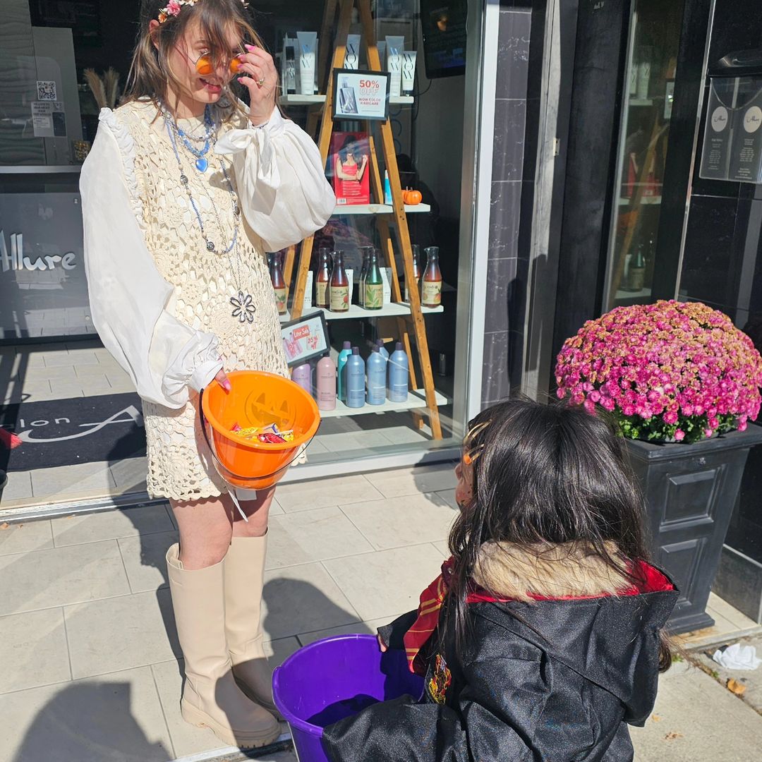 kingswaybia's tweet photo. A few highlights from our spooktacular Pumpkinfest event this past Saturday! Thank you to everyone who joined us along with all the awesome vendors and participants. Wishing you a fun and safe Halloween 🎃 👻
#kingswaybia #pumpkinfest #halloween #fallcelebration #pumpkins https://t.co/0vAzOQbPUW