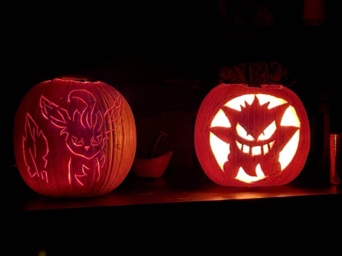 I know I’ve been non existent 😭 but guess whose foam is coming in for her recording booth (aka our game room closet 😂)

Take some cool pumpkins as my apology for no posts