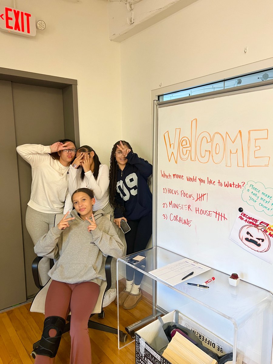 Camp Harbor View tweet media