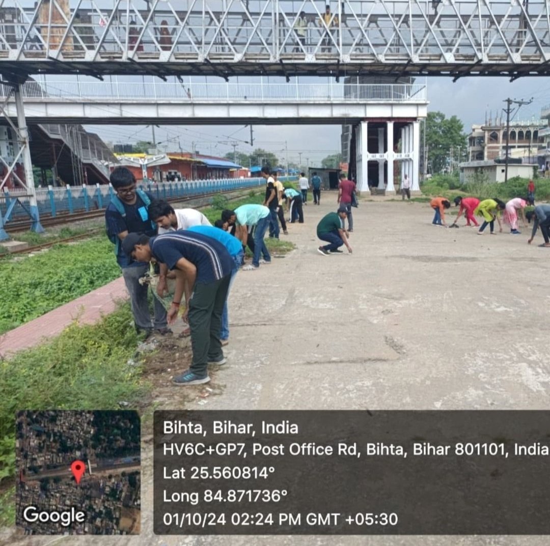 nss_iitp's tweet photo. Proud to see NSS IIT Patna volunteers bringing the 'Swachhata Hi Seva' mission to Bihta Railway Station!Together,we’re making strides towards a cleaner, greener India.Let’s keep the momentum going!

#SwachhBharat #CleanIndia #NSSIITP #SwachhataHiSeva #CommunityService #GreenIndia https://t.co/3YccbyhGBv