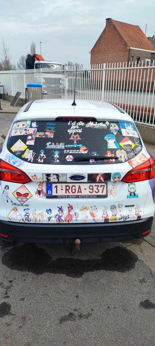 DxD2016fofo's tweet photo. @KiriKilovolt My 1st itasha, had it for about 3 years. Loved it, met so many new people and been on a fair few roadtrips already. Now working on a new itasha (early next year it'll be done) Greetings from Belgium 😁 https://t.co/mTGpO4jNDJ