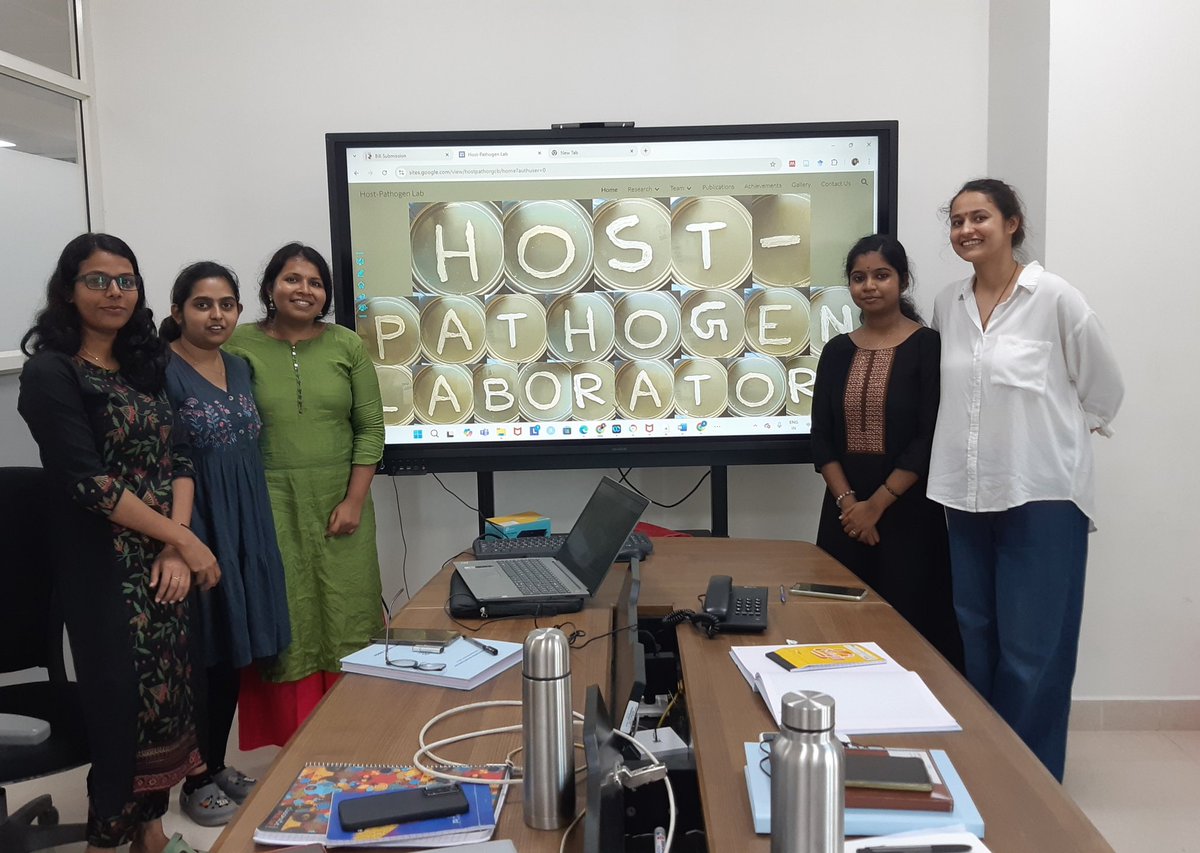 hostpatho_rgcb's tweet photo. We launched a brand new website of our Host- pathogen laboratory @RGCB_Trivandrum @DBTIndia 
Stay tuned for updates from the lab!!!
https://t.co/6OlVwiY7vu https://t.co/qL4oiZomX1