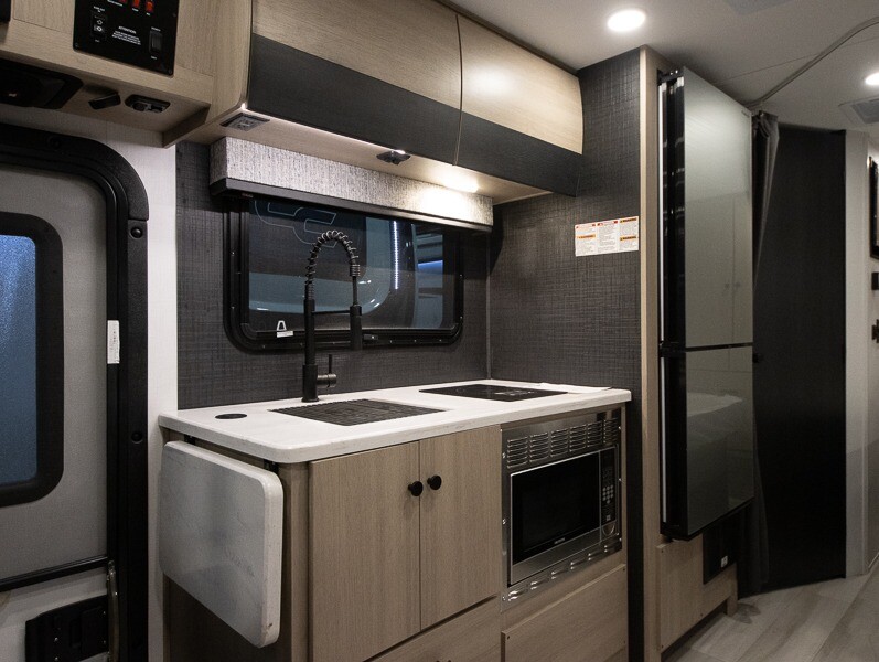 mhs2go's tweet photo. 😎 For a limited time, you can still snag this amazing Class C ➡ https://t.co/zehP5oAY2j New 2025 Forest River RV Sunseeker MBS 2400 for only $125,990! Make this Diesel is 29 feet and sleeps 5! Where will you go first? 🗺
#Motorhomes2Go #Glamping #Family https://t.co/4hhdlphewO