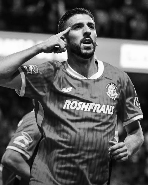 luuissv98's tweet photo. 🚨 BREAKING: Paulinho will NOT travel to Paris as CLUB DEPORTIVO TOLUCA know he will NOT win the Ballon d’Or. 

 No one from Toluca will attend the ceremony. No Alexis Vega, no Tiago Volpi, no Jesús Angulo , no Jesús Gallardo. https://t.co/Xo6Wr6ncFi