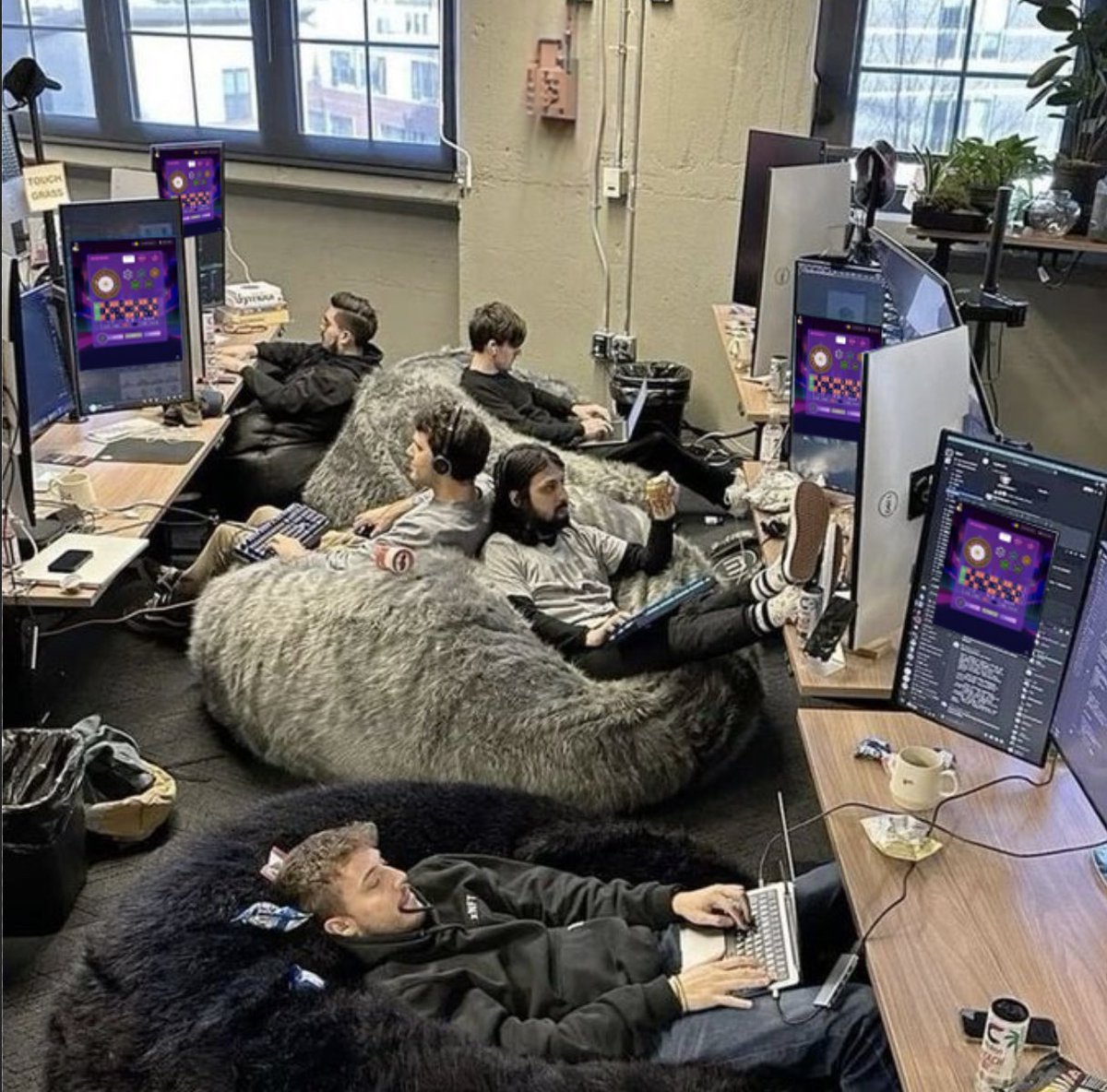 $PEW (🔫, 🔫) tweet media