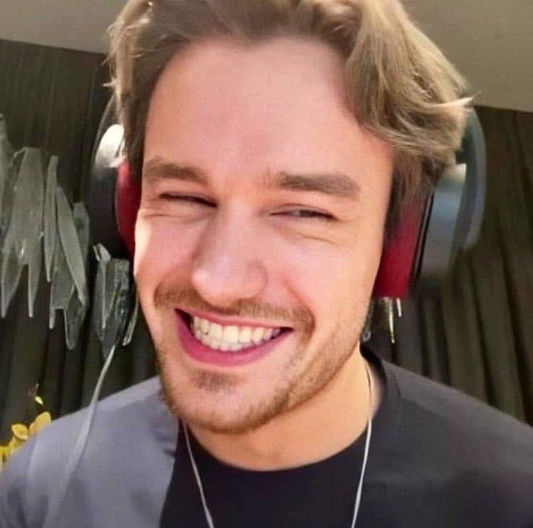 Syndrome_Harry's tweet photo. Mancherà questo sorriso, non ci credo che sono passate già due settimane.
Sarai sempre noi nostri cuori https://t.co/YFzttAExDb