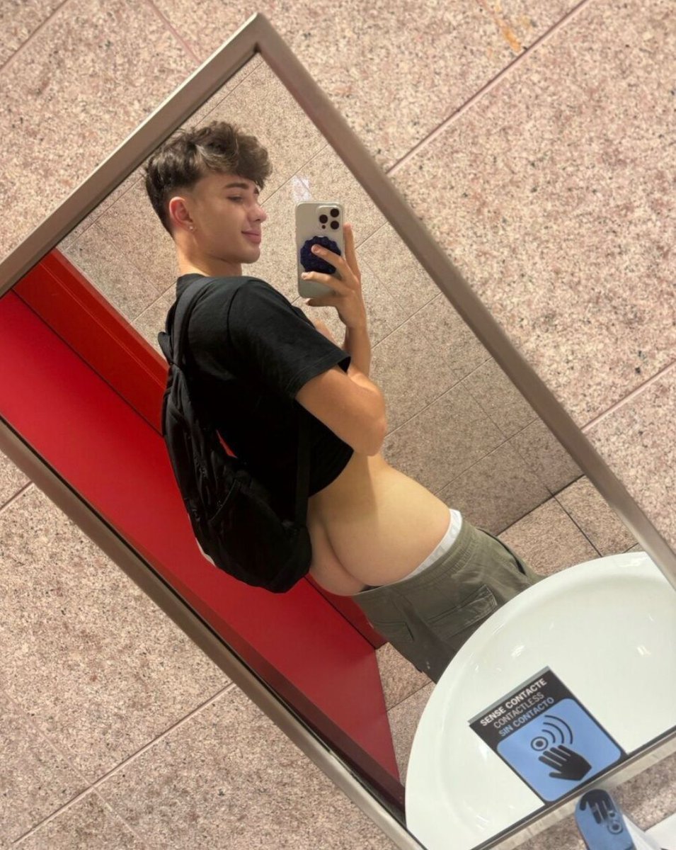 School time 🍑😄