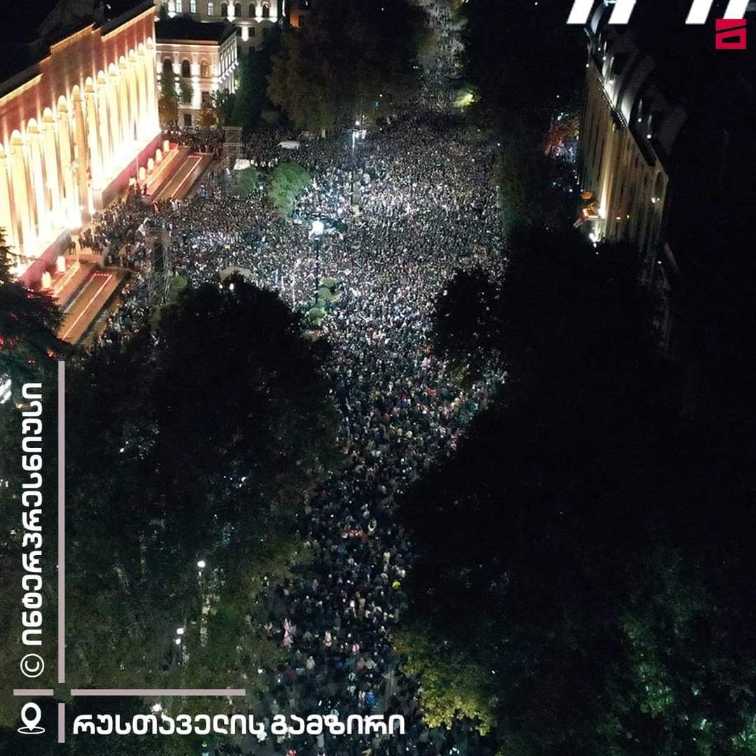 IrinaHeisler's tweet photo. #fightforvotes
#GeorgiaElections
Tens of thousands on the streets of Tbilisi and other cities of #Georgia again demanding fairness and ready for protest, we will not give up our rights https://t.co/8dgbyPiESG