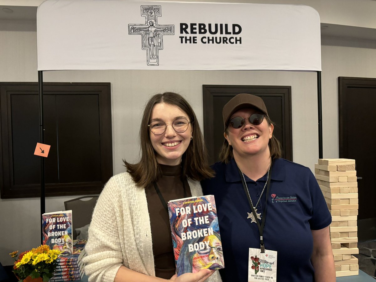 olivia_bardo's tweet photo. Over the weekend I attended #IFTJ with @sistersreport and @NCRonline. I had the immense pleasure of meeting @juliafspa and discussing her new memoir, “For Love of the Broken Body.” Give it a read! https://t.co/3OdWfGZaV1