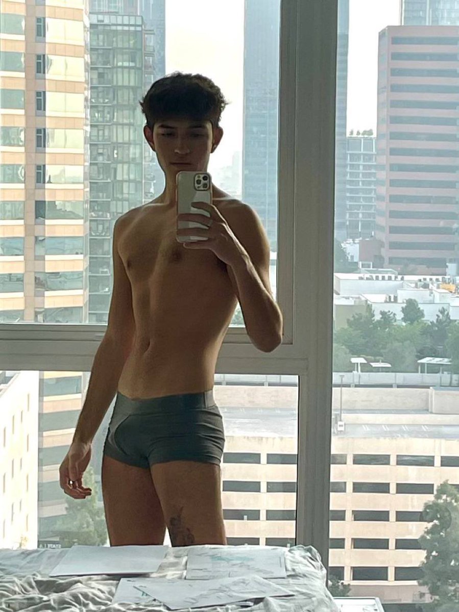 sexy stephen tweet media