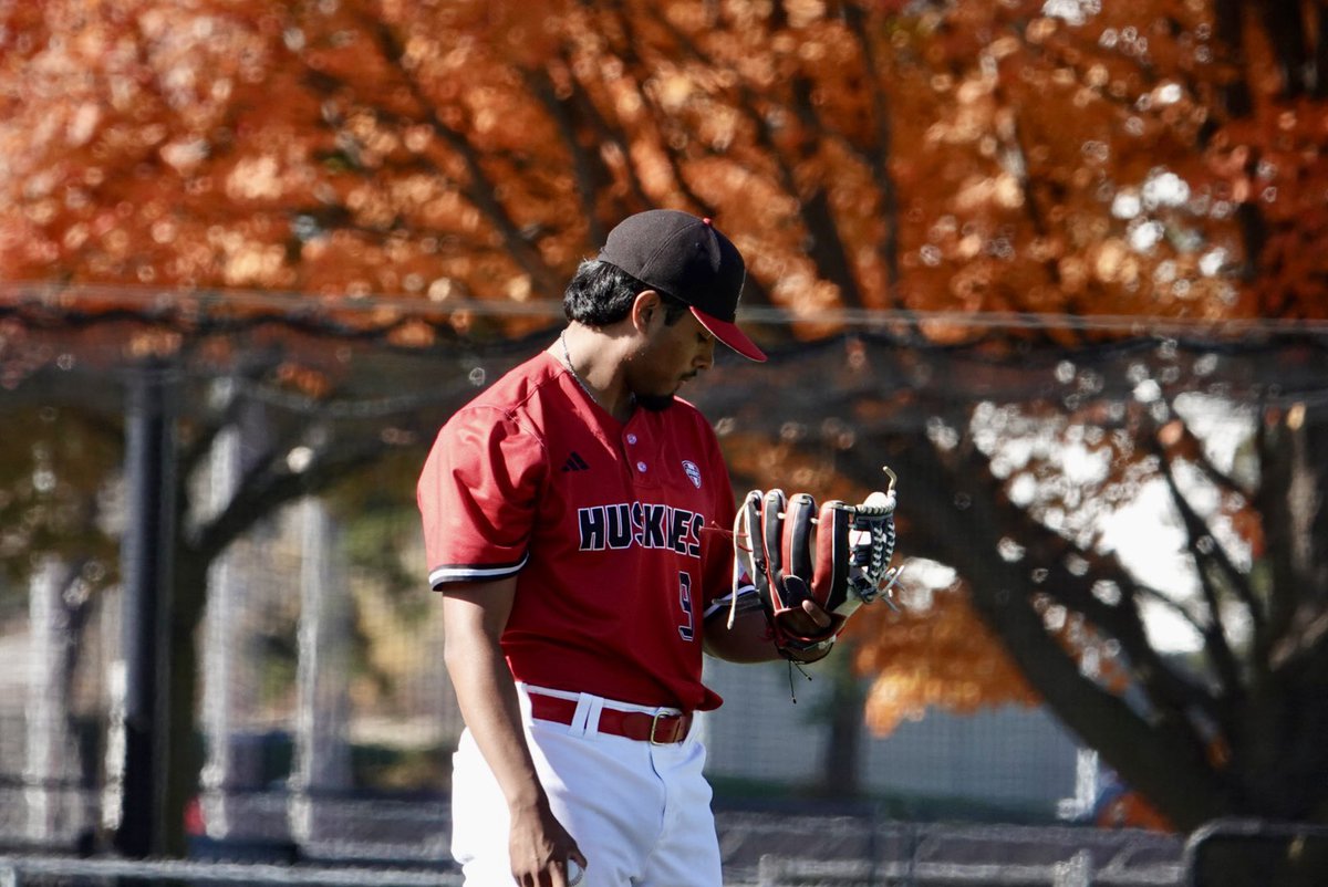 NIU_Baseball's tweet photo. That’s a wrap to our fall! 🍁🍂 https://t.co/AHmoKFEyQb