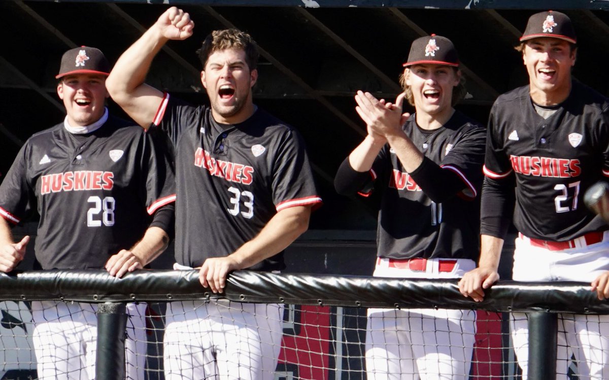 NIU_Baseball's tweet photo. That’s a wrap to our fall! 🍁🍂 https://t.co/AHmoKFEyQb