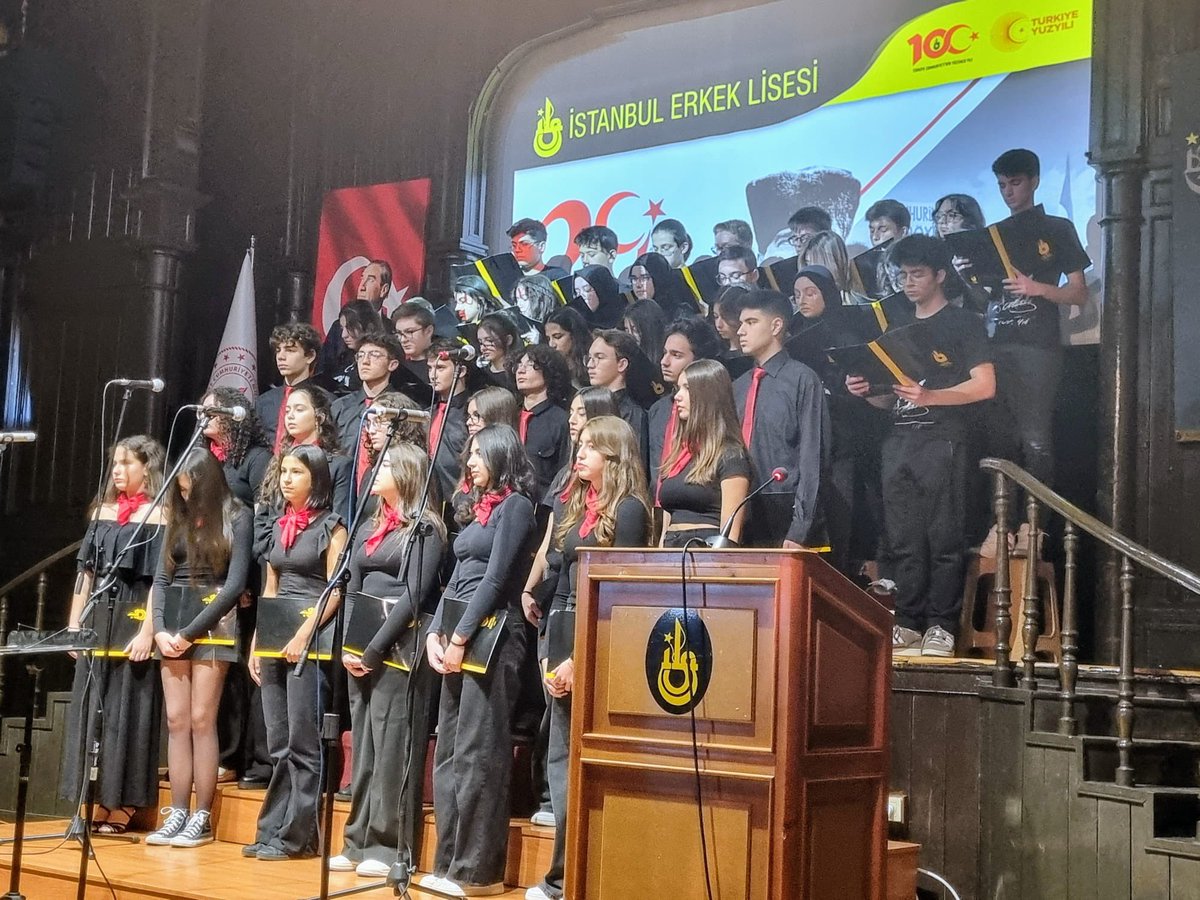 ieloab's tweet photo. İel öğrencileri Cumhuriyetimizin 101. yaşını Celal Ferdi Gökçay Konferans Salonu’nda çeşitli etkinliklerle kutladılar. https://t.co/04Ta6Z1cfE