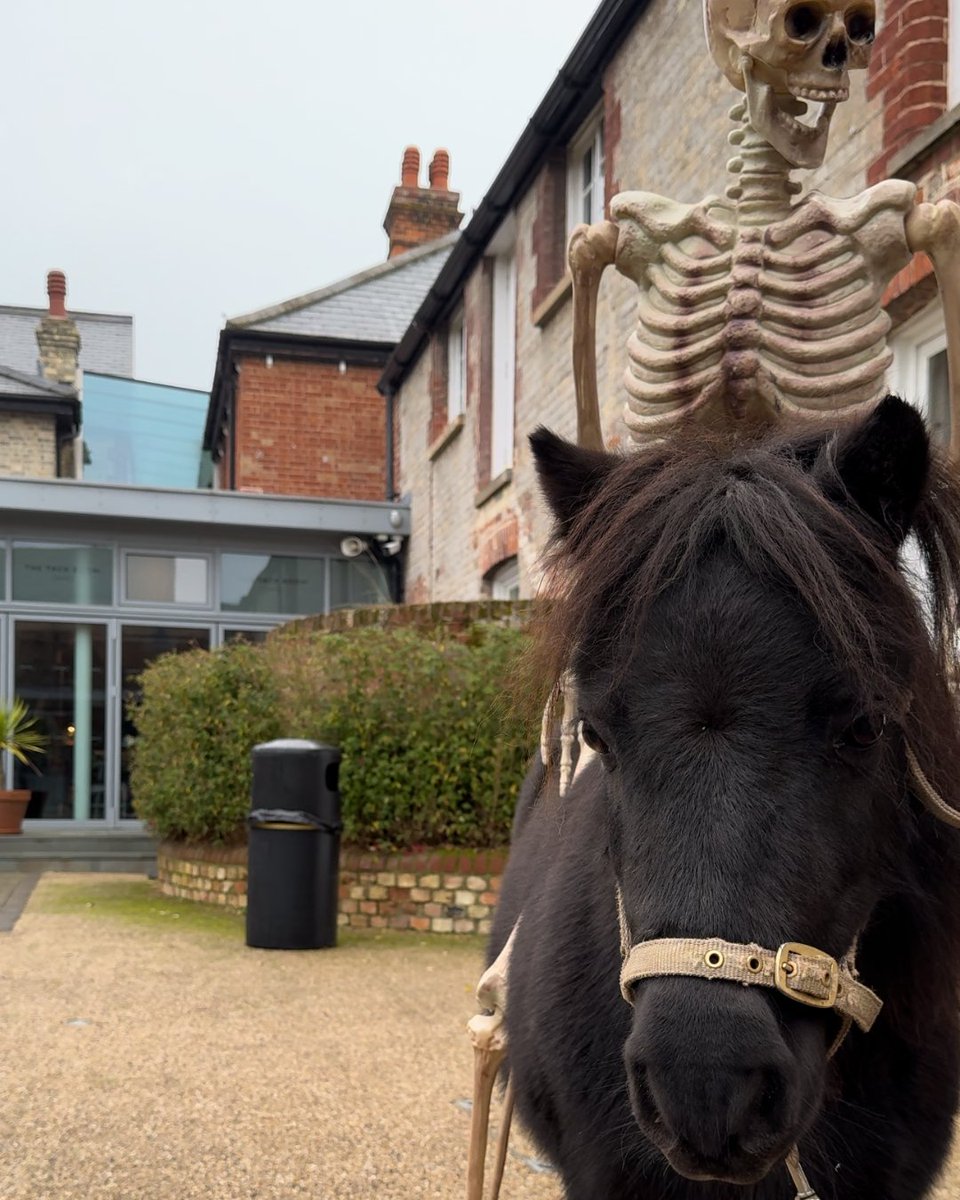 MINI MONDAY'S | Kizzy was getting into the halloween spirit last week, ahead of this Thursday's NightMARE at the Museum 👻
Will you be attending our Halloween event this week? It's not too late to purchase your tickets!

Find out more here - nhrm.co.uk/events/nightma…
