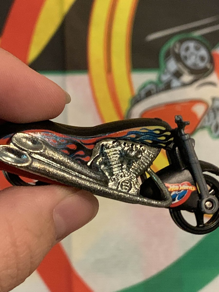 dailyhotwheels's tweet photo. Hot Wheel of the Day - Scorchin' Scooter!

This Scorchin' Scooter is the 4th model in the 2005 Rebel Rides Series, and this model is also was the first ever motorcycle to be released in the Hot Wheels mainline :D

#hotwheels #scooter https://t.co/27QnvBvTbM