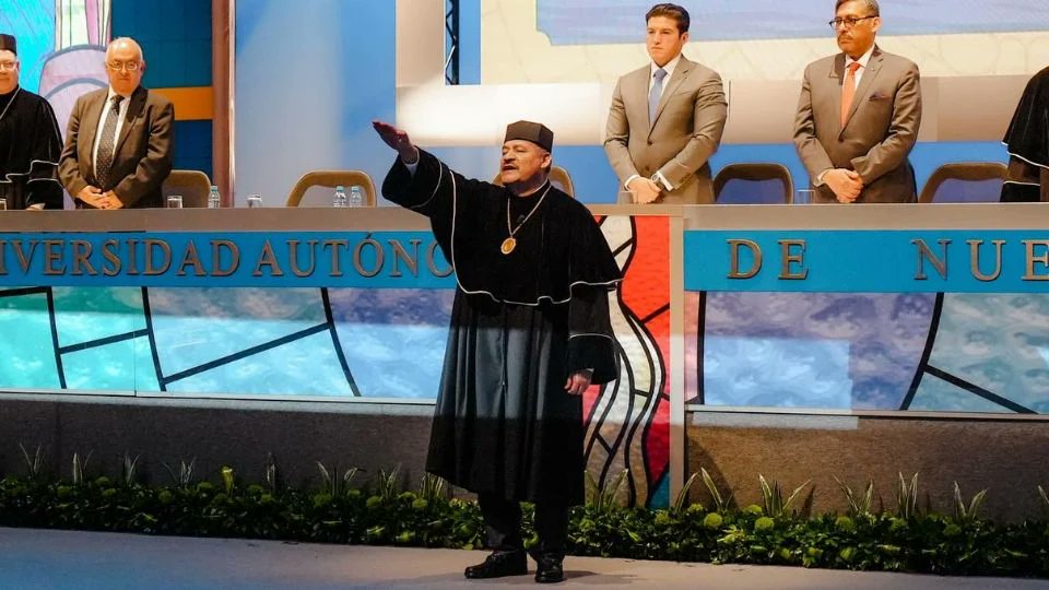CopaesMx's tweet photo. Atestiguamos con gran orgullo el 3er informe del rector Santos Guzmán López al frente de la @UANL e inicio del 2º periodo rectoral. @CopaesMx lo felicita por su respaldo a la excelencia educativa, incluyente, equitativa y humanista, y avances en la internacionalización académica https://t.co/GErUGYp8oV