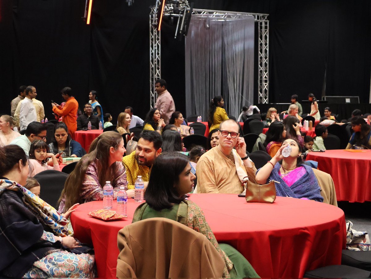 The event was filled with the diverse culture of 🇮🇳, showcasing folk dance performances, colourful Rangoli displays, musical concerts, &amp; cuisines from various states of India.
#Diwali2024