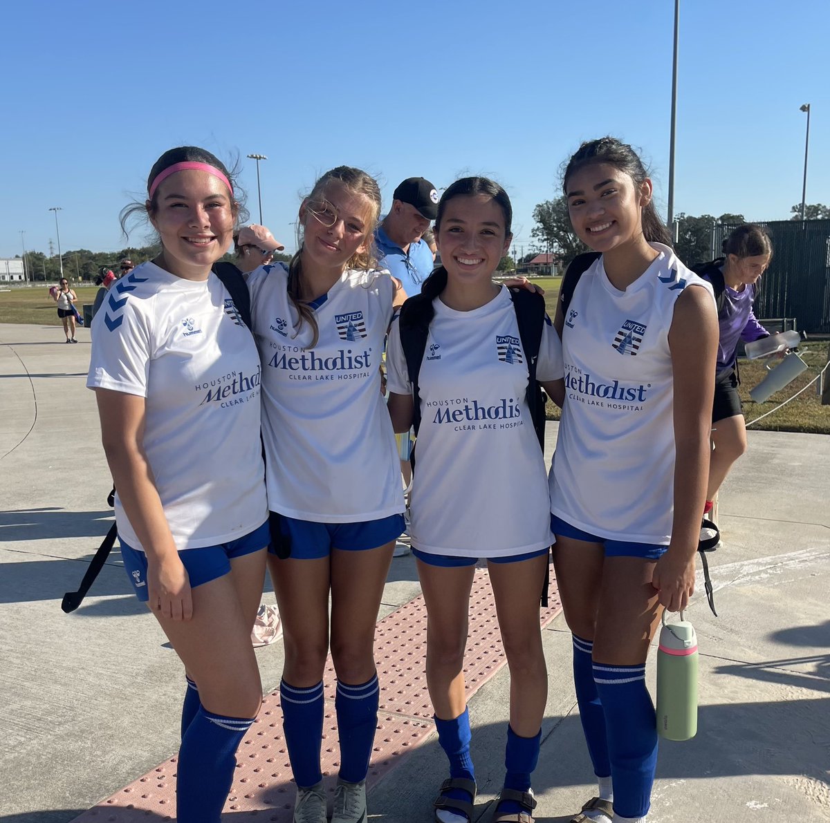 Gee_Pals24's tweet photo. Got us a win this weekend and scored a goal.
Love playing with my girls 💙❤️🤍💙❤️
#LadyUp
#SJUFC
The future is bright @lpladydogsoccer @SJUFC06 https://t.co/RiFHKRdBOh