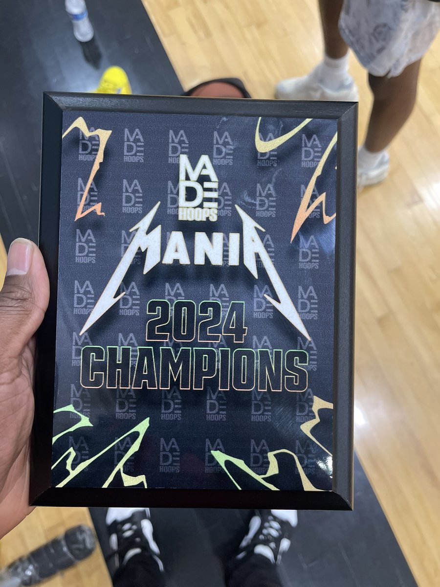 DFWAAU's tweet photo. Teaching the game and raising the players’ IQ of the game.  If you build their IQ, they will be able to play under anyone’s game plan.  Congratulations fellas. Y’all fought this weekend and it paid off. #drivenfromwithin #basketball #madehoops #spookynook #learning #coaching https://t.co/u5Zt1DoInw