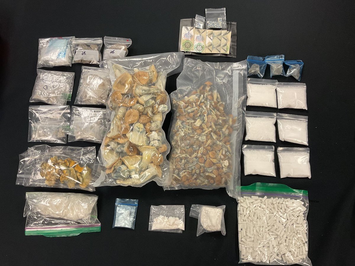 Craig D Apple tweet media