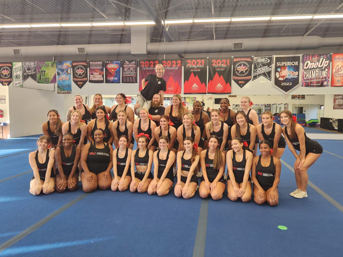 CHOREO✅ Thank you <a href="/teamXCupdates/">Xperience Chicago</a> for our amazing routine❤️ we LOVE it😍 
#isucc