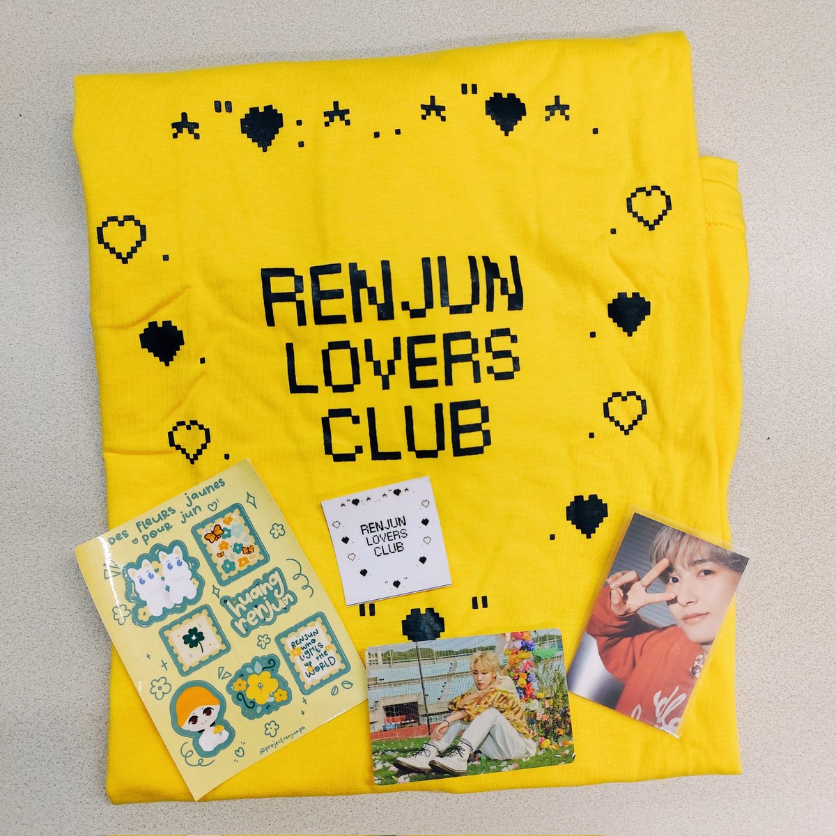 injuntwt's tweet photo. ❃　#maynacolect

di ko pa sya nasusuot but the color is AMAZING. no regrets picking this color option. thank you also for the freebies huhu 🥹 @projectrenjunph https://t.co/lBrZ1M4K6O