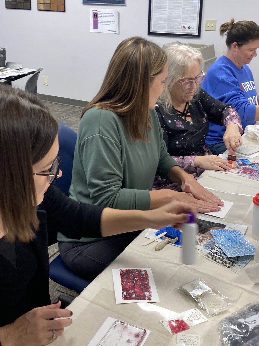 Such a great way to start the week <a href="/ESUCC/">ESUCC</a> ESU 2 visual art teachers. Great conversations for projects, art making, visual arts supporting mental health, &amp; more. <a href="/NDE_News/">NDE NEWS</a> <a href="/NDE_TLA/">Allyson DenBeste</a> #FineArtsEdNebraska